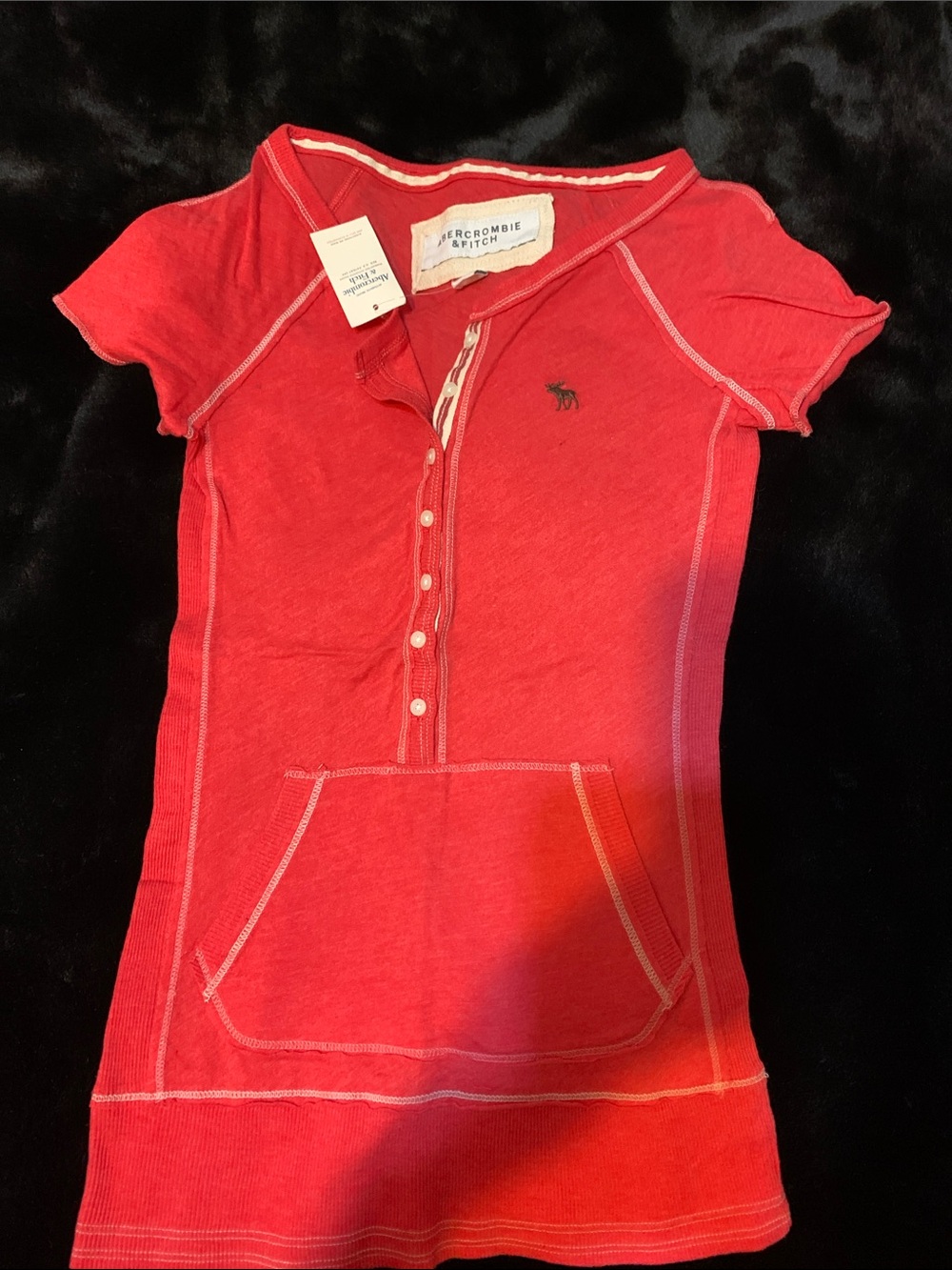 Abercrombie & Fitch Red Short-Sleeve Henley